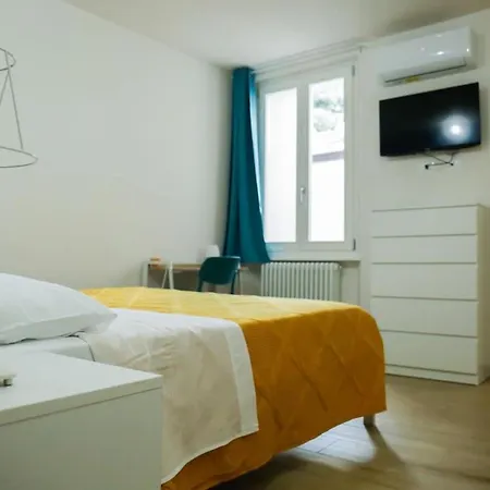 Good Vibes Centro Storico 公寓 雷焦艾米利亚